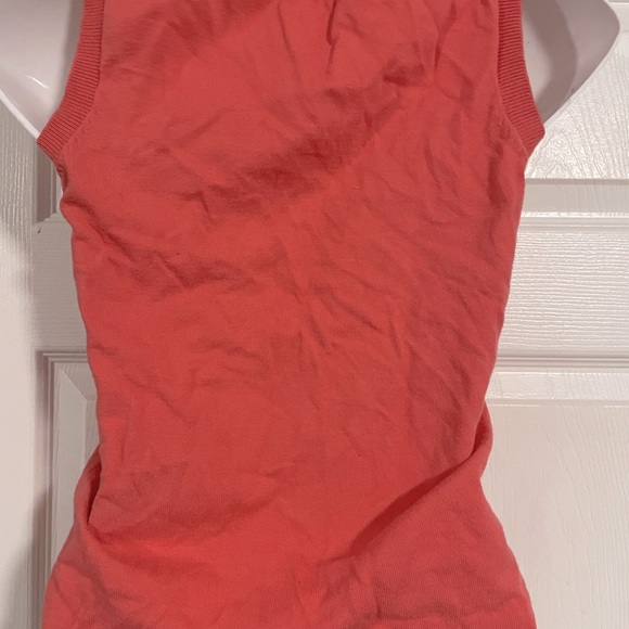 Tommy Hilfiger knit vest in a soft peach colour size S - Picture 3 of 3